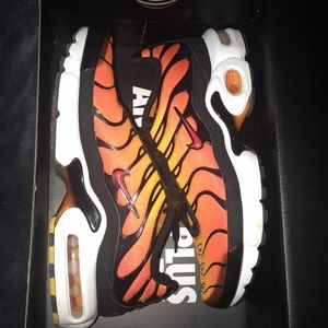 Nike Shoes - Air Max Plus (GS) Nike Shoes - Air Max Plus (GS)